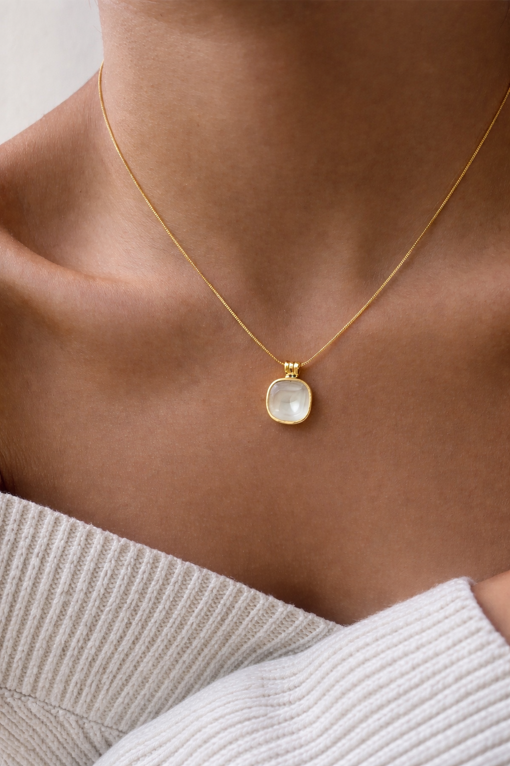 Cat's Eye Stone Necklace