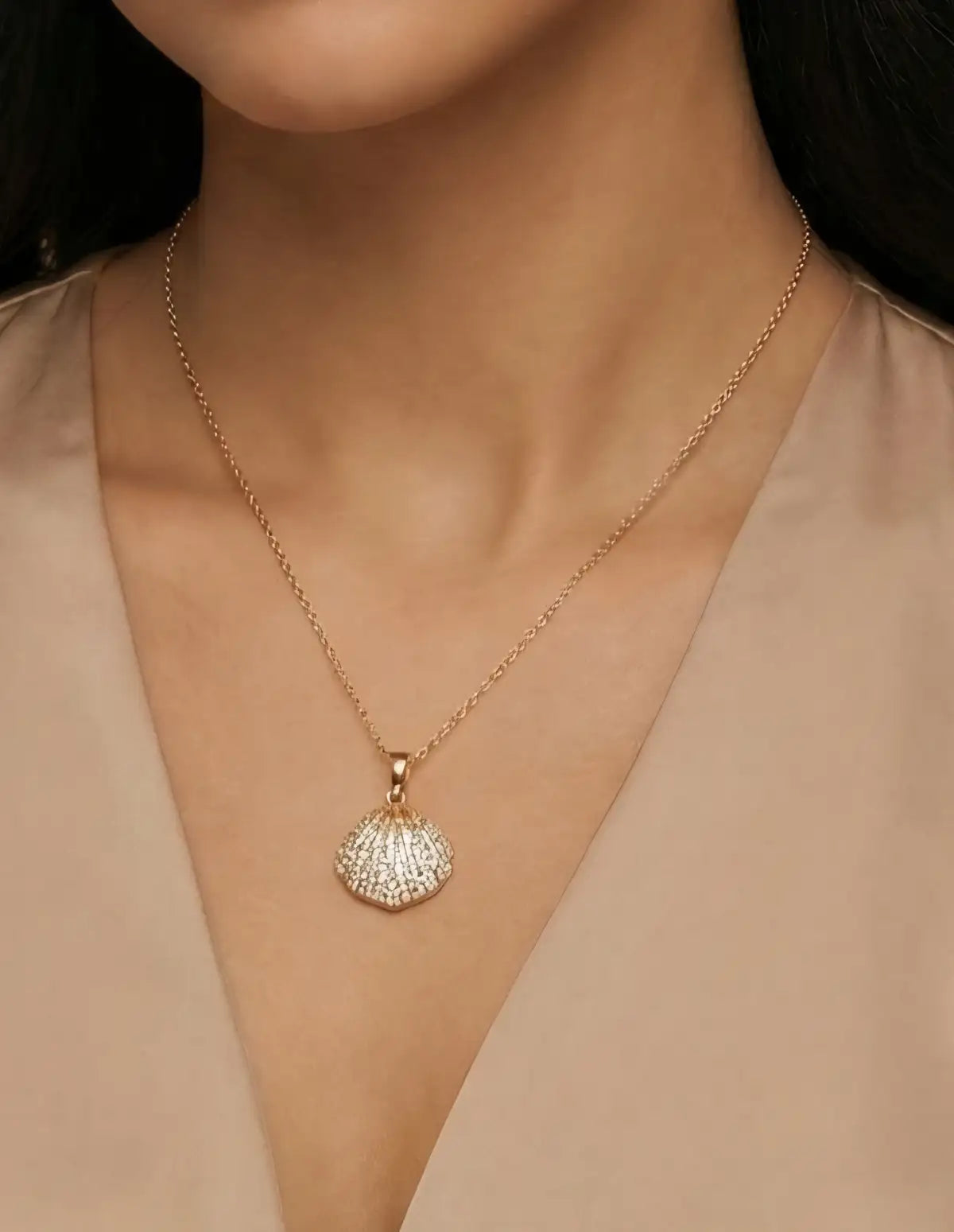 Shell with hidden Pearl Golden Necklace