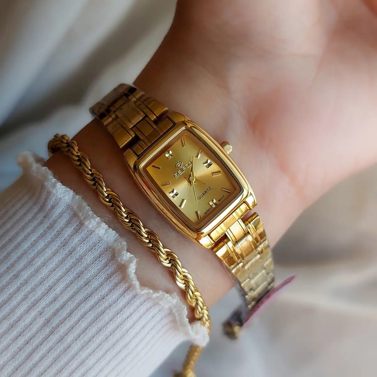 Seifco Rectange Watch Gold and Gold