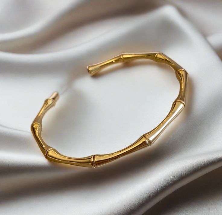 Bamboo Golden Bracelet