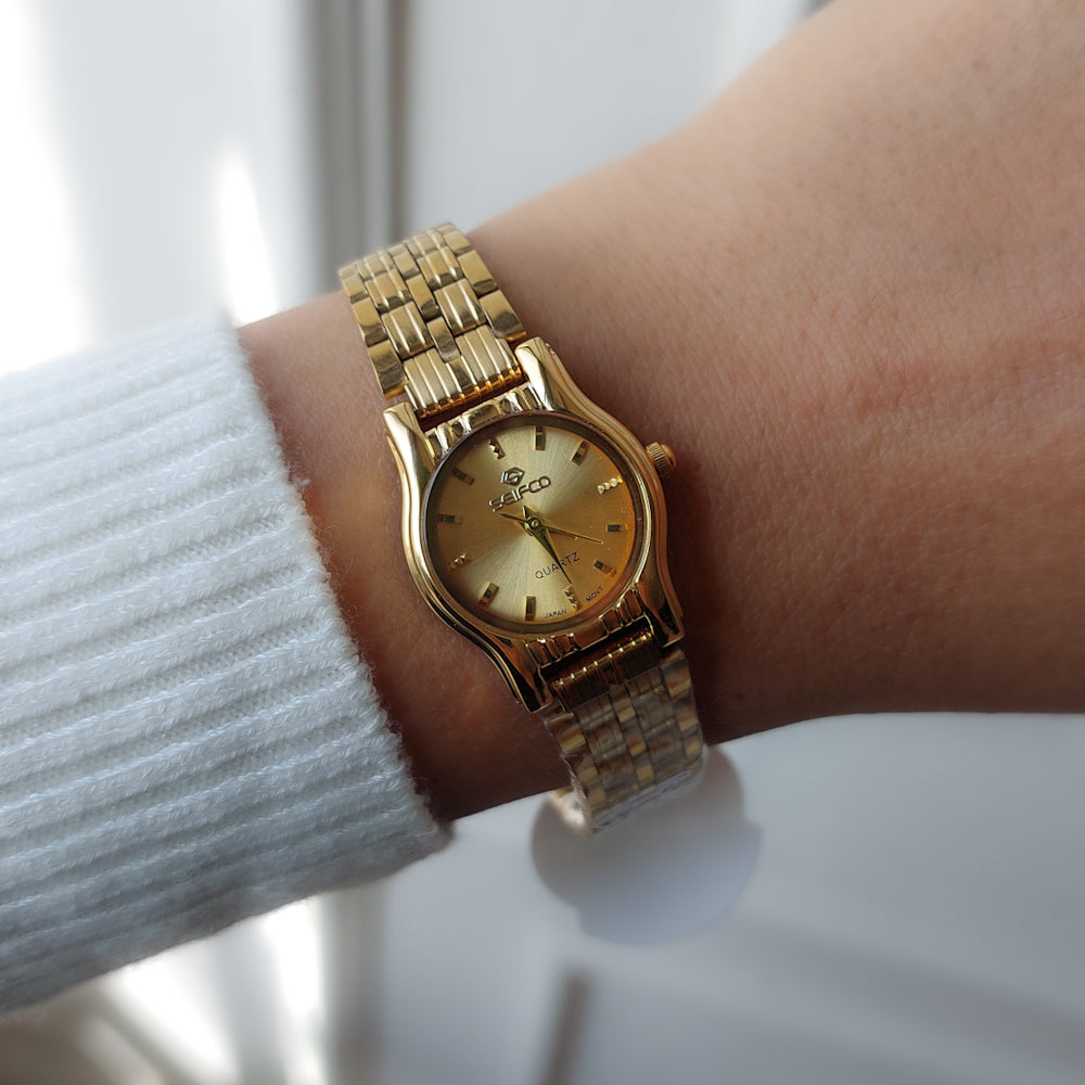 Seifco Circle Watch Gold and Gold