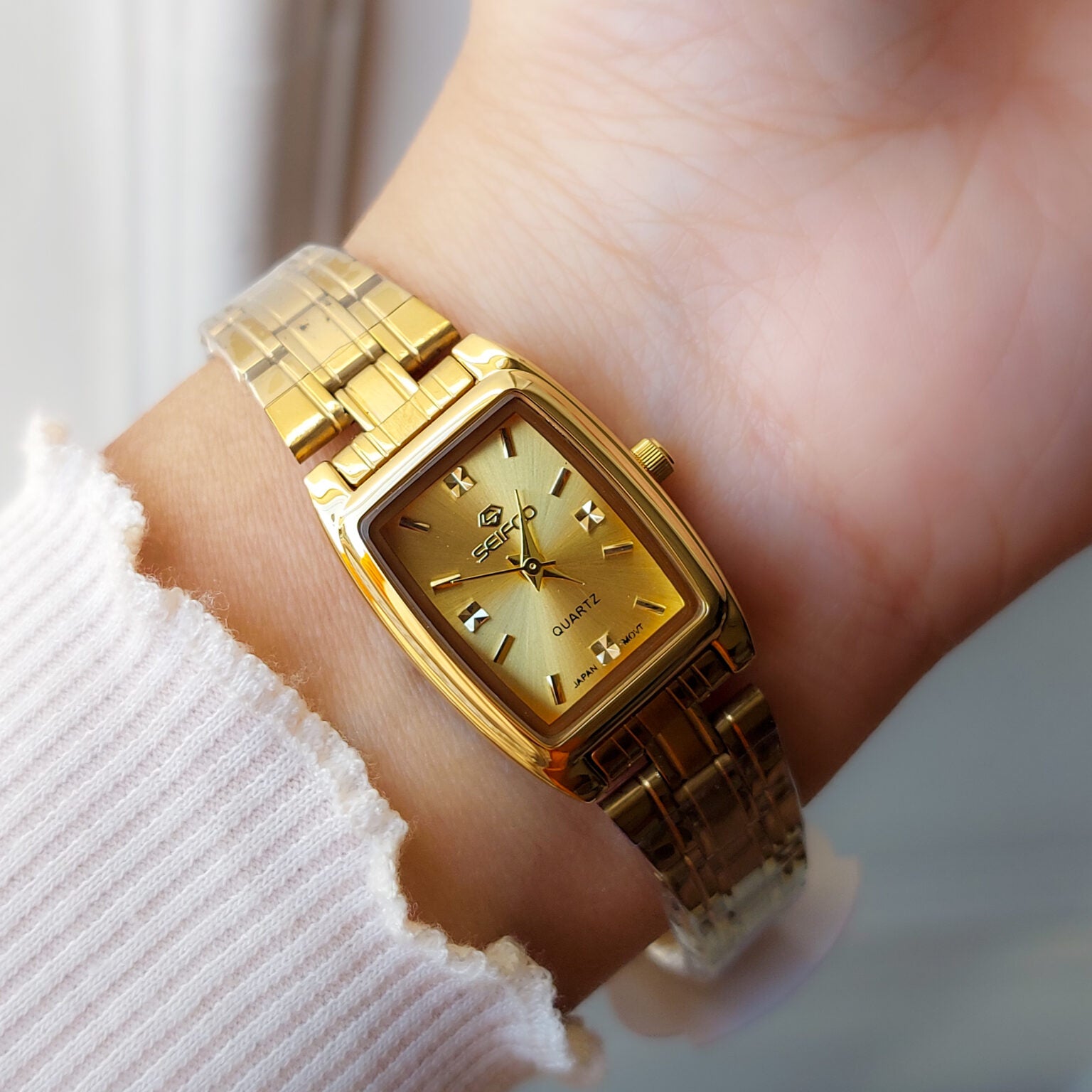 Seifco Rectange Watch Gold and Gold