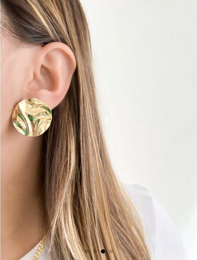 Wavy Rounded Chunky Earing