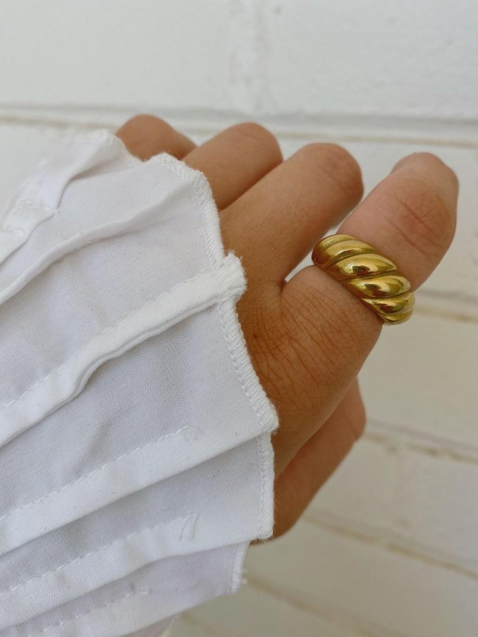 Croissant Golden Ring