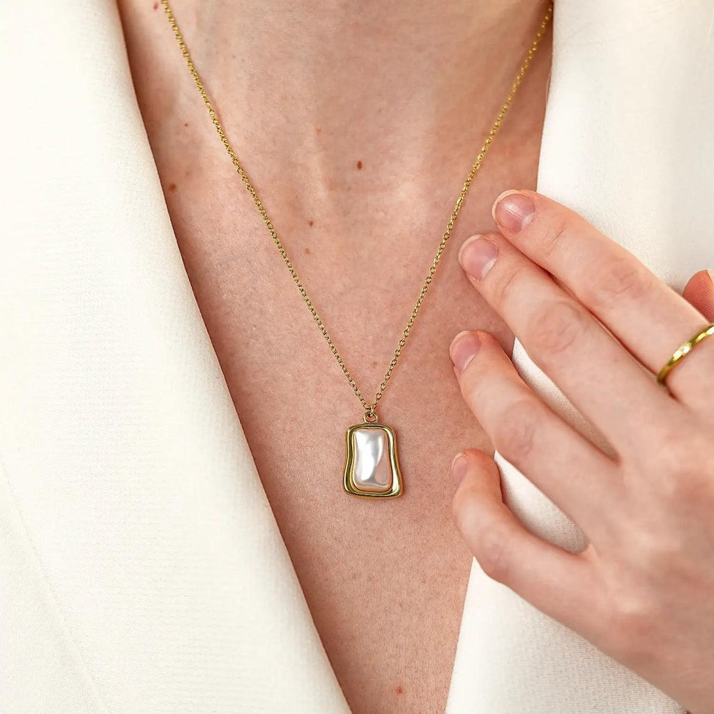 Trapezoid Pearl Golden Necklace