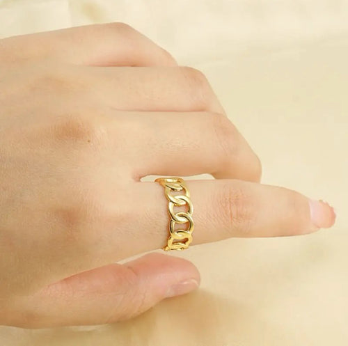 Connected Chain Ring