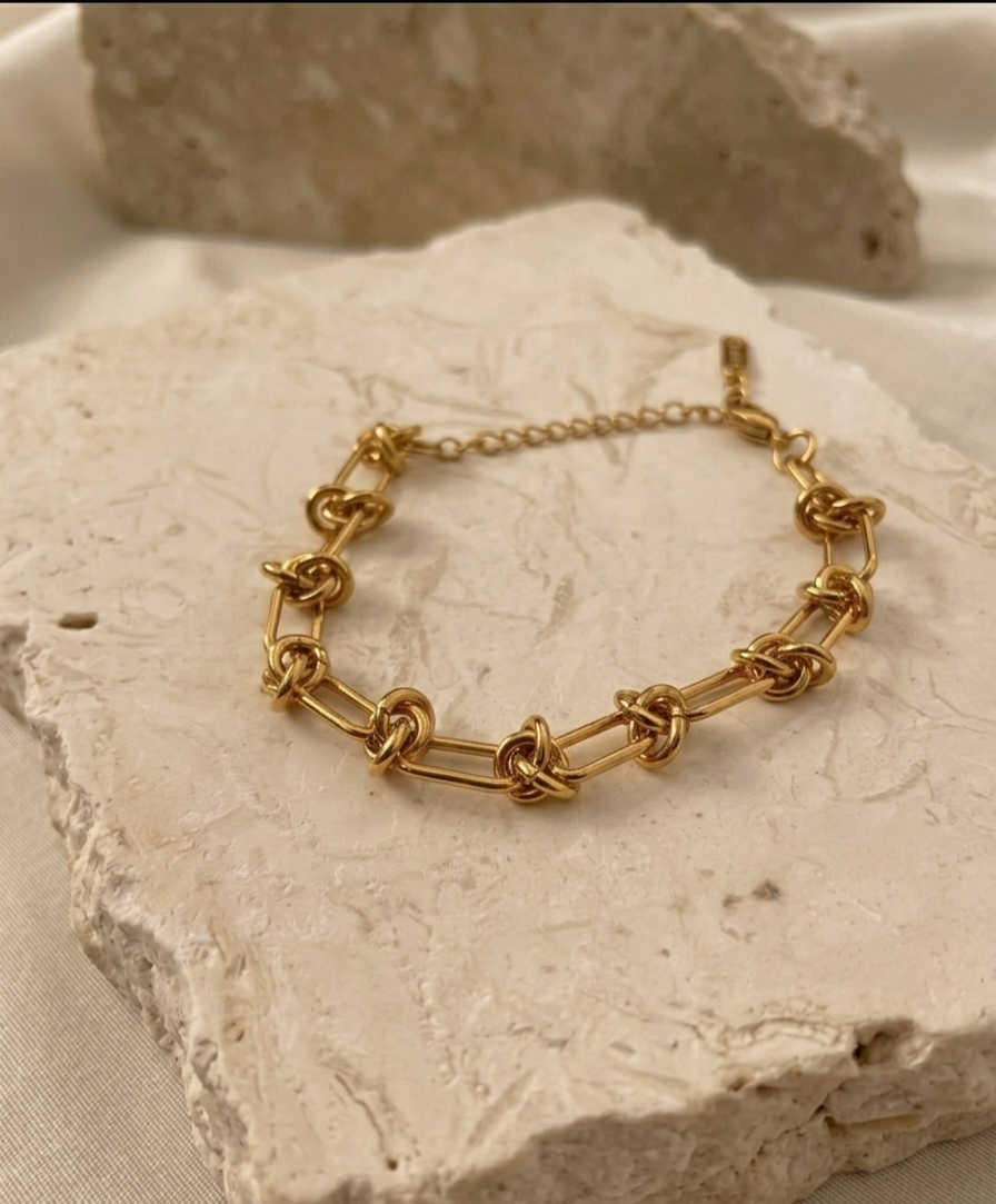 KISMET Golden Bracelet
